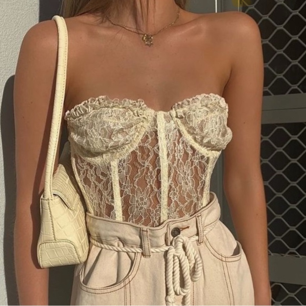 Elegant Lace Bustier Top